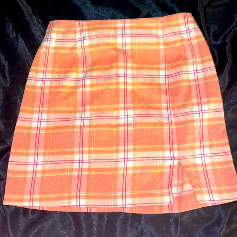 Tight-fitted Skirt with Slit